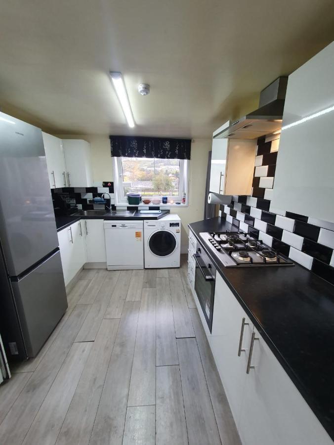 House In The Heart Of Valleys Apartment Еби Вейл Екстериор снимка